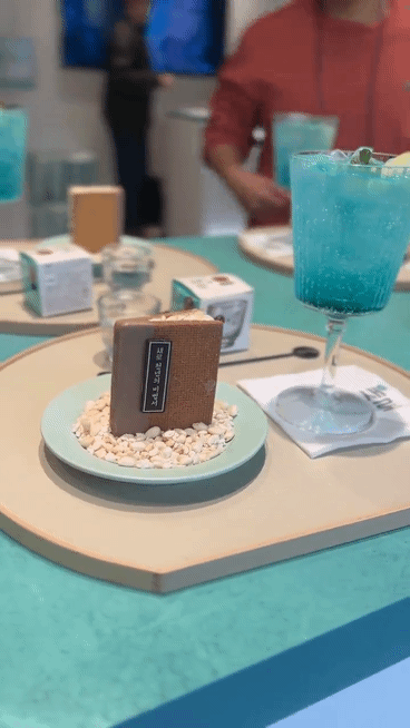 새로 팝업스토어에서 구매 가능한 새로 하이볼 및 베이커리. 사진=박경호 기자