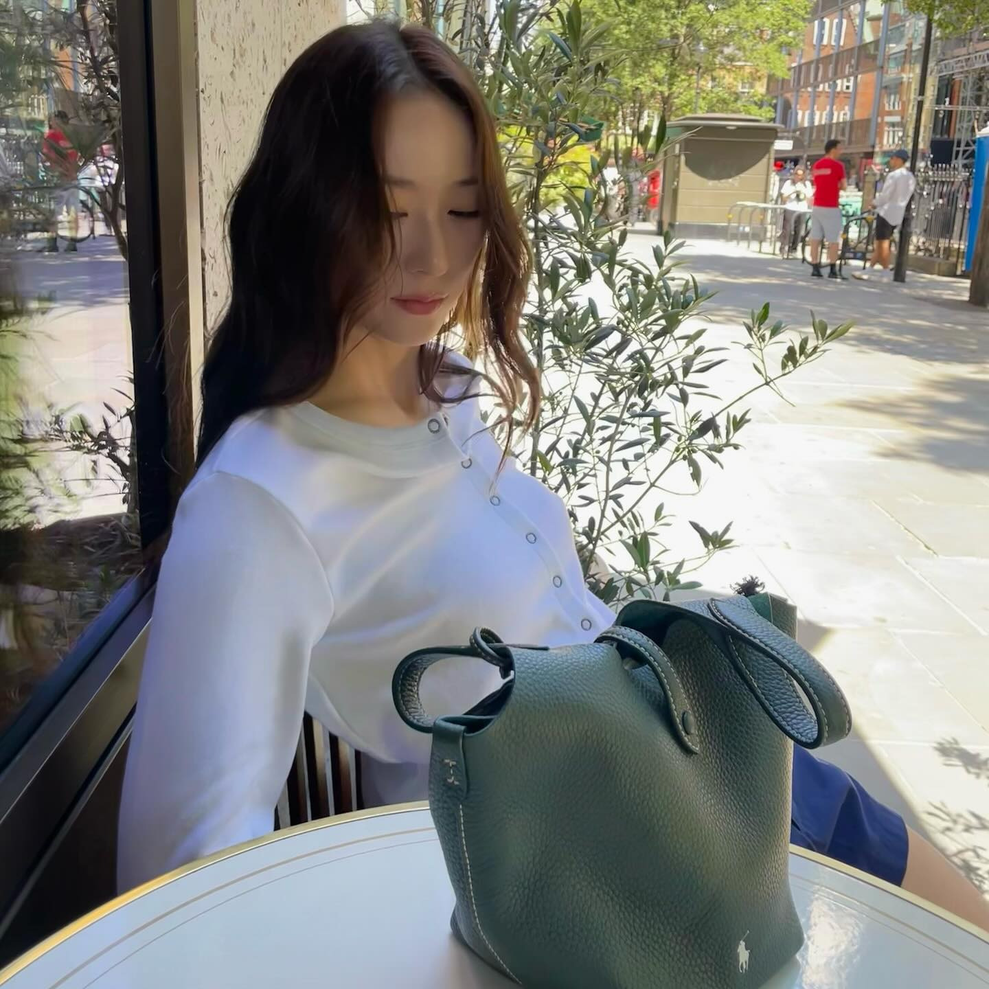 How to Achieve Krystal’s Classic Look: Tips for a Timeless Wardrobe