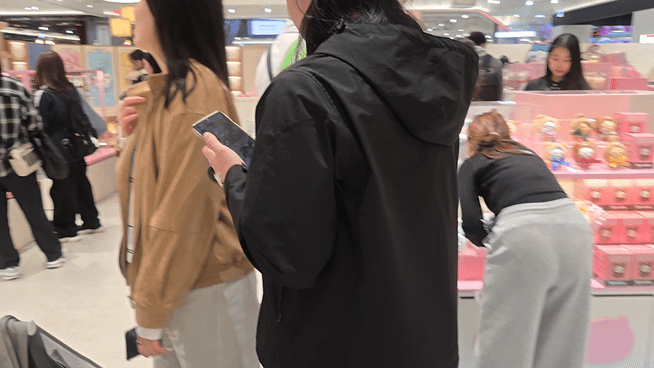 북적거리는 치이카와 팝업 현장. [사진=박은경 기자]