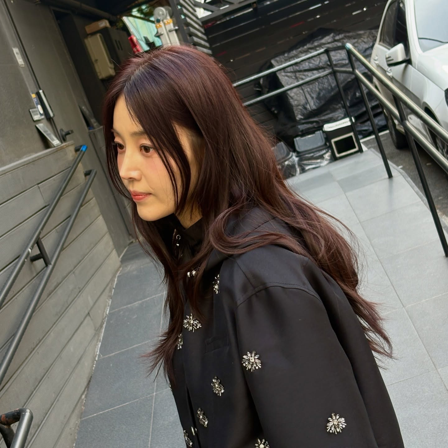 5 Key Elements of Han Ji-hye’s Stunning All-Black Outfit You Need to Know