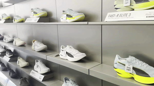 [서울=뉴시스] 푸마 스니커박스 내 러닝 특화존. (사진=뉴시스)  *재판매 및 DB 금지