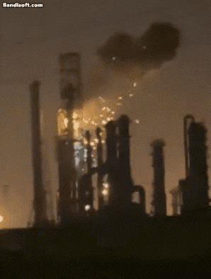 엑스에 올라온 쿠웨이트 석유 관련 시설 화재 모습./ 엑스