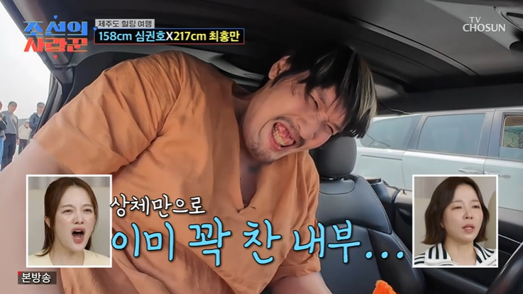 노란 수영복에 섹시한 몸매 어필하는 존예 처자