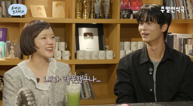 노란 수영복에 섹시한 몸매 어필하는 존예 처자