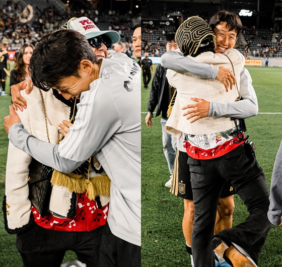 노란 수영복에 섹시한 몸매 어필하는 존예 처자