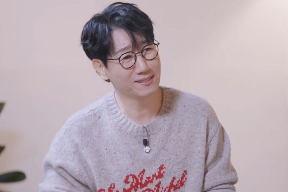 노란 수영복에 섹시한 몸매 어필하는 존예 처자