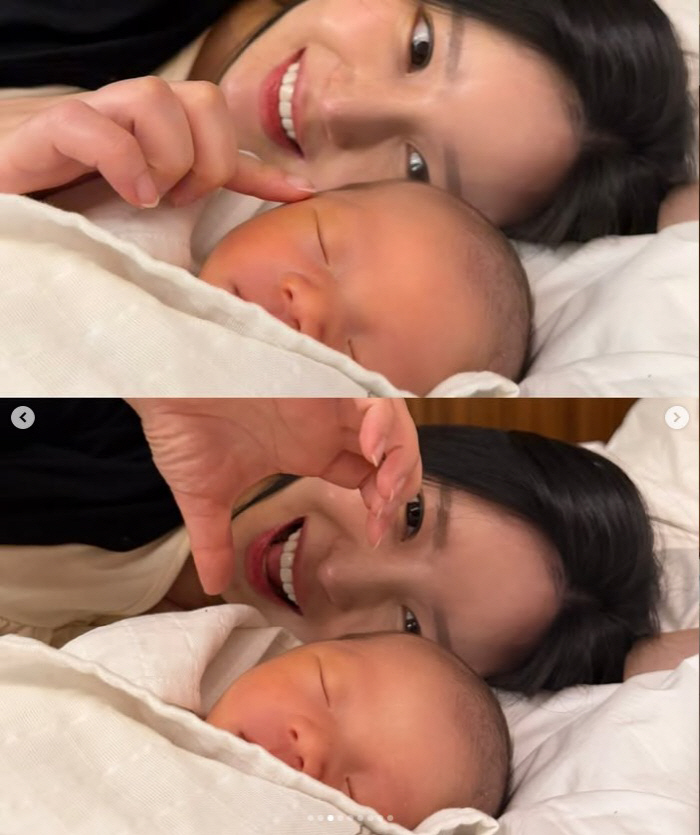 노란 수영복에 섹시한 몸매 어필하는 존예 처자