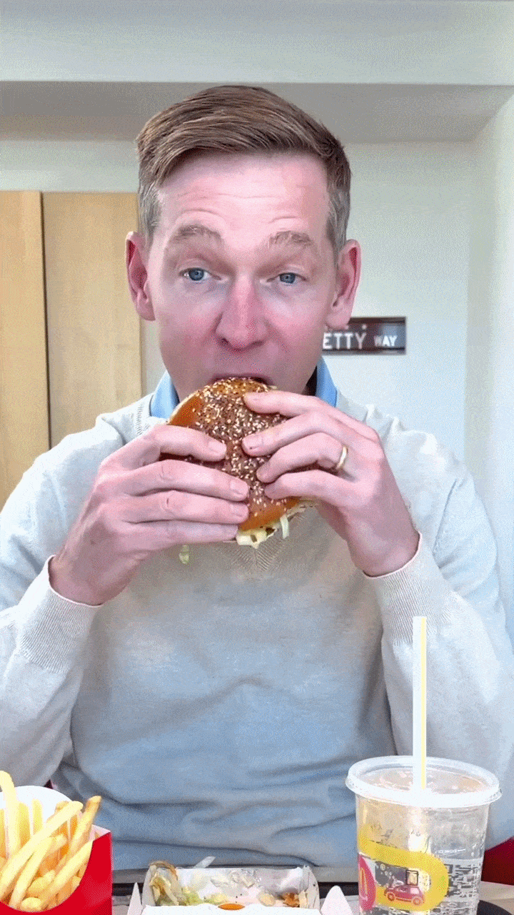 [크리스 켐프친스키 맥도날드 CEO SNS]