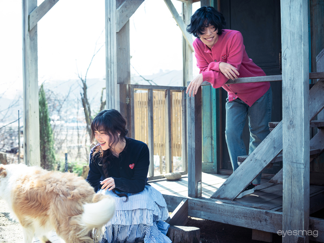 노란 수영복에 섹시한 몸매 어필하는 존예 처자