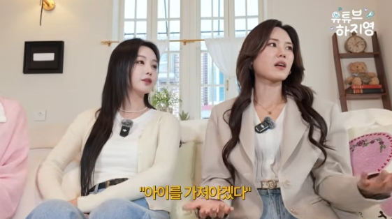 노란 수영복에 섹시한 몸매 어필하는 존예 처자