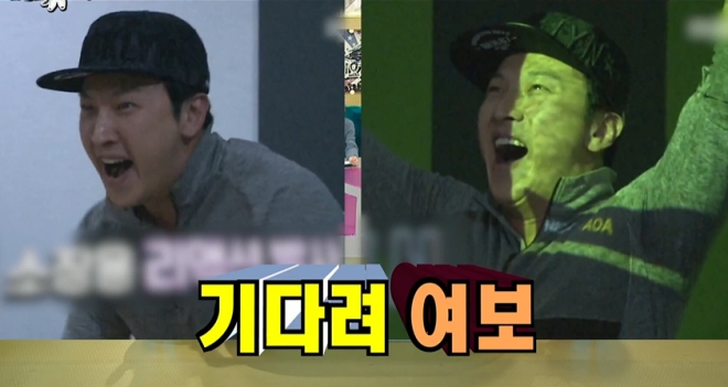 노란 수영복에 섹시한 몸매 어필하는 존예 처자