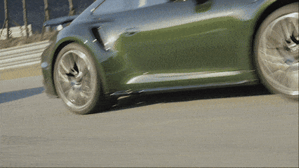 8일 강원 인제군 인제 스피디움에서 열린 미디어 트랙 익스피리언스에서 기자단이  포르쉐 신형 911 터보 S를 시승해보고 있다. [포르쉐코리아 제공]