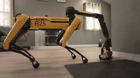 현대차그룹의 로봇 계열사 보스턴다이내믹스가 유튜브 채널을 통해 공개한 사족 보행 로봇 스팟. 스팟에는 구글의 AI ‘제미나이’가 적용됐다.  현대차그룹 제공
