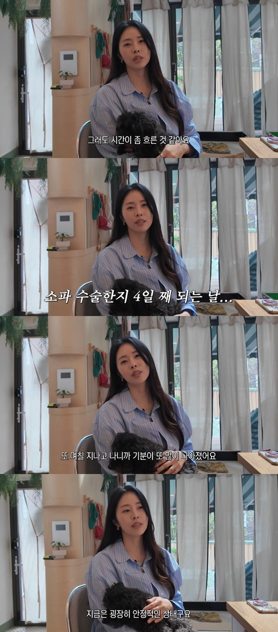 노란 수영복에 섹시한 몸매 어필하는 존예 처자