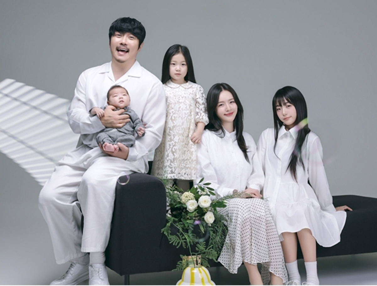 KCM, 첫째 딸 수연 최초 공개… '민지 닮은꼴' ♥아내 쏙 빼닮은 '우월 DNA' 미모 (슈돌)