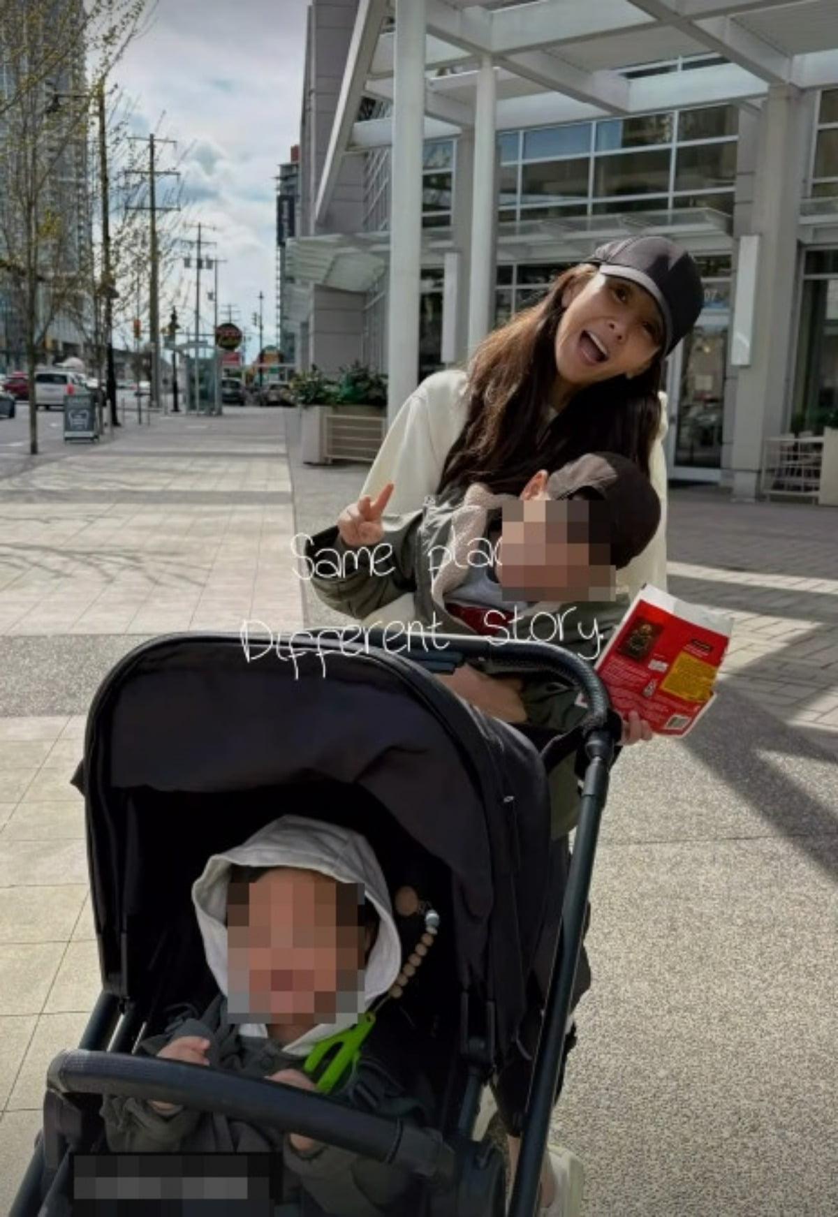 노란 수영복에 섹시한 몸매 어필하는 존예 처자