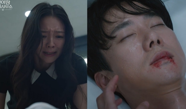 노란 수영복에 섹시한 몸매 어필하는 존예 처자