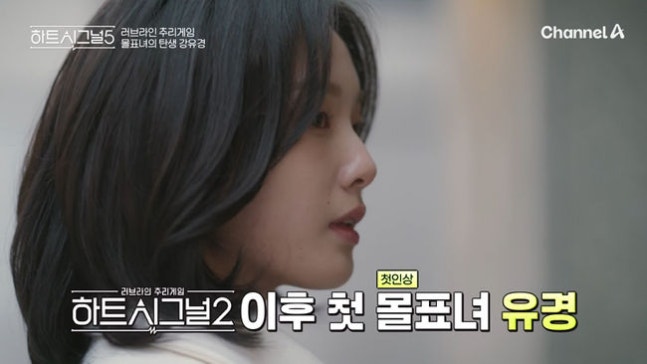 노란 수영복에 섹시한 몸매 어필하는 존예 처자