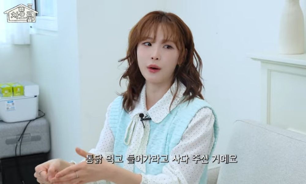 노란 수영복에 섹시한 몸매 어필하는 존예 처자