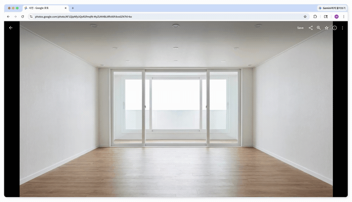 제미나이 인 크롬에서 우측 상단 '제미나이에게 물어보기' 아이콘을 눌러 해당 거실에 잘 어울리는 모던한 가구를 배치해달라고 요청하면 나노 바나나로 새로운 이미지를 만들 수 있다.(영상=구글코리아)