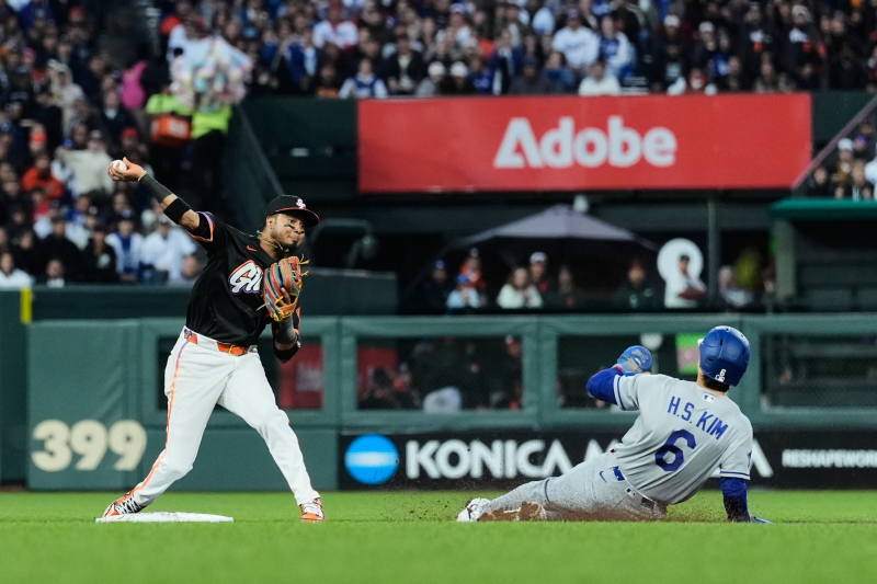 이정후 멀티히트 김혜성 대결 결과