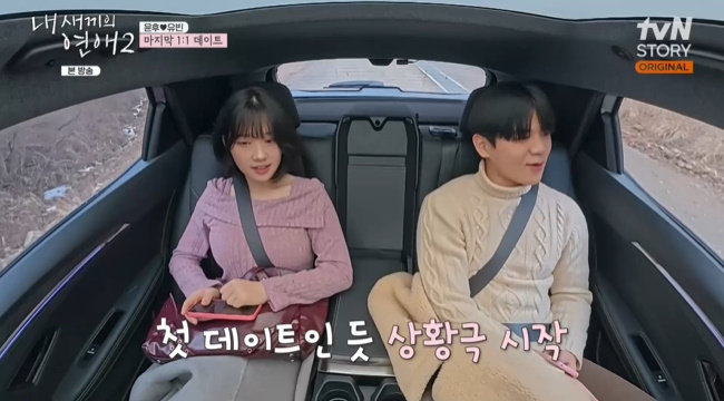 노란 수영복에 섹시한 몸매 어필하는 존예 처자