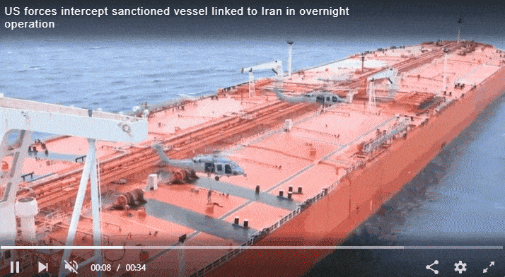 미 국방부는 21일(현지시간) 엑스에 “지난 밤사이 미군은 인도·태평양사령부 책임 구역 내에서 무국적 제재 선박인 티파니호에 대해 사고 없이 임검권을 행사하고 해상 차단 및 승선 수수색을 실시했다”고 밝혔다. 미 중부사령부 제공