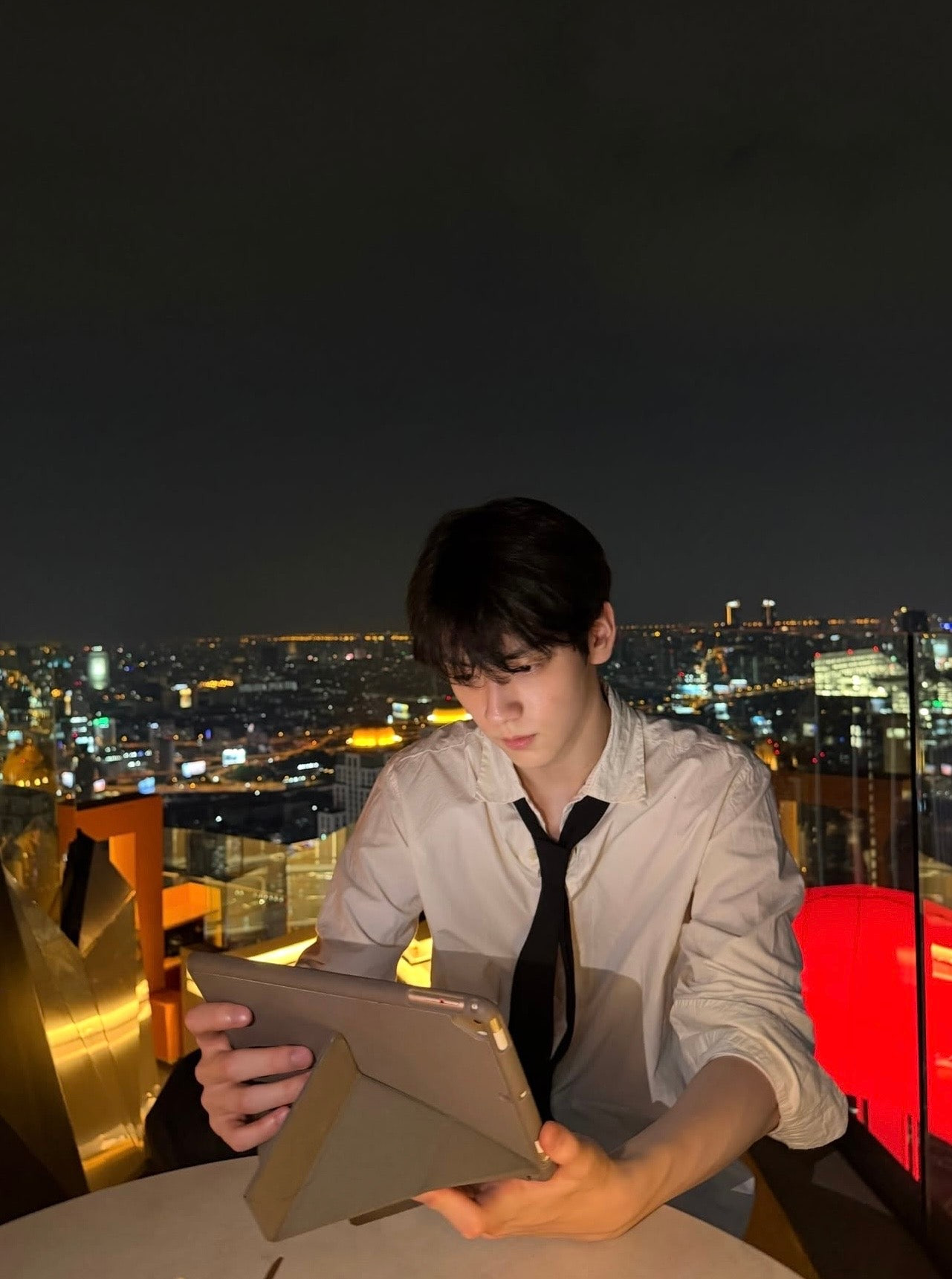 키 크고 잘생긴 남자가 태국 여행 가면 생기는 일.jpg | 인스티즈