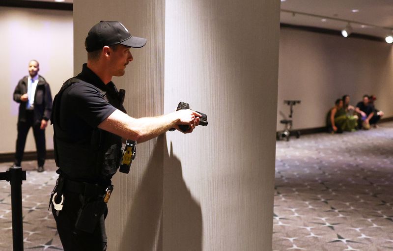 트럼프 만찬장 총격 관련 경호 대응