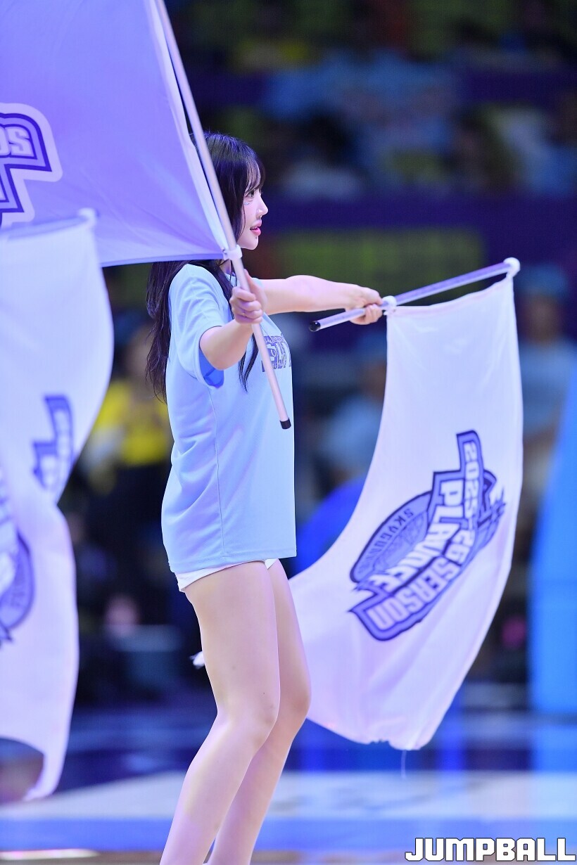 소노 선수단 환호