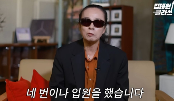 노란 수영복에 섹시한 몸매 어필하는 존예 처자