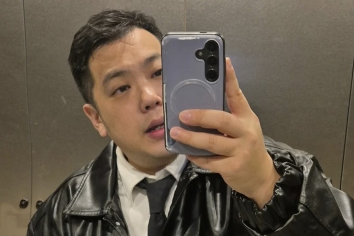 노란 수영복에 섹시한 몸매 어필하는 존예 처자