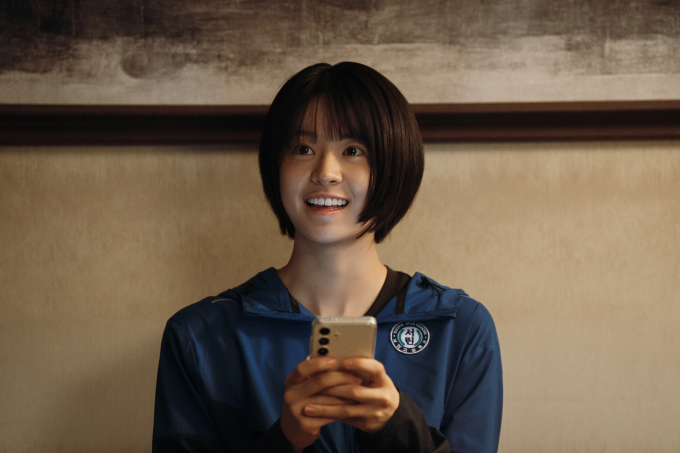 노란 수영복에 섹시한 몸매 어필하는 존예 처자