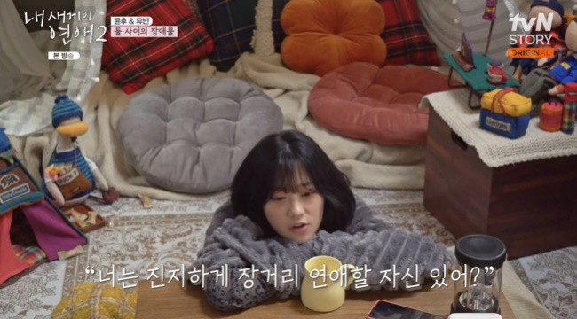 노란 수영복에 섹시한 몸매 어필하는 존예 처자