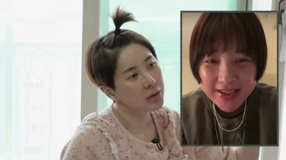 노란 수영복에 섹시한 몸매 어필하는 존예 처자