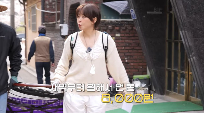 노란 수영복에 섹시한 몸매 어필하는 존예 처자