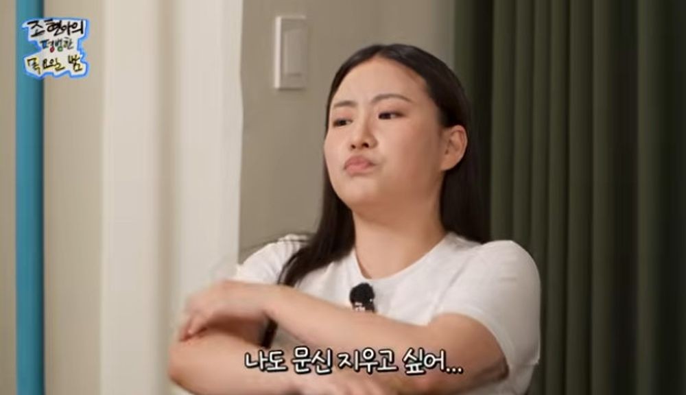 노란 수영복에 섹시한 몸매 어필하는 존예 처자