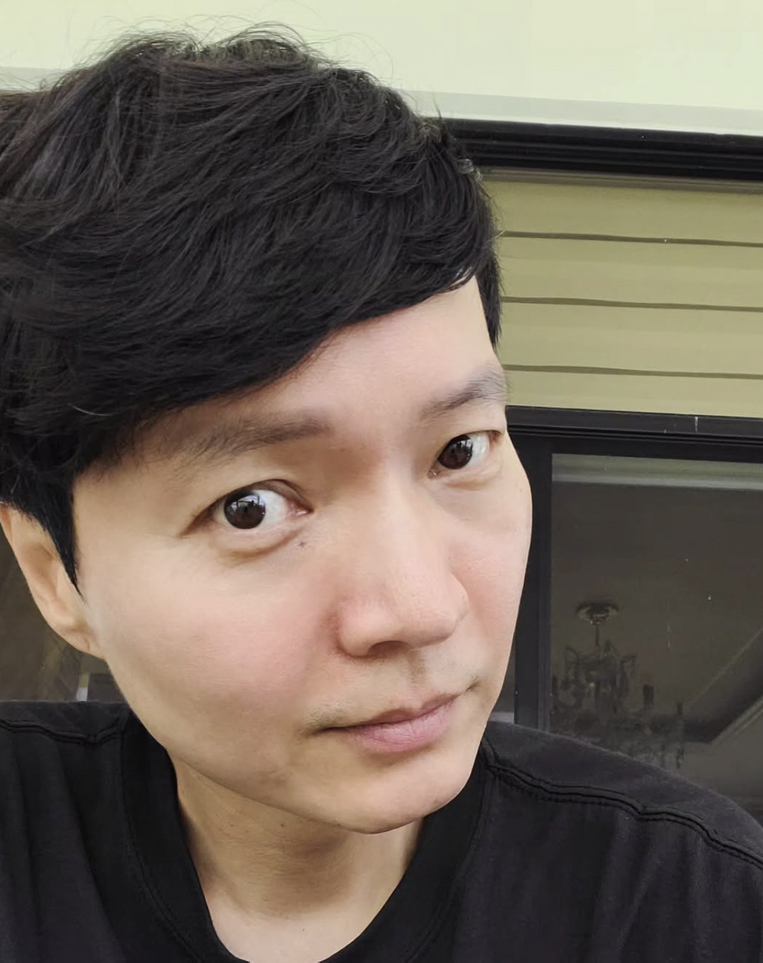 노란 수영복에 섹시한 몸매 어필하는 존예 처자