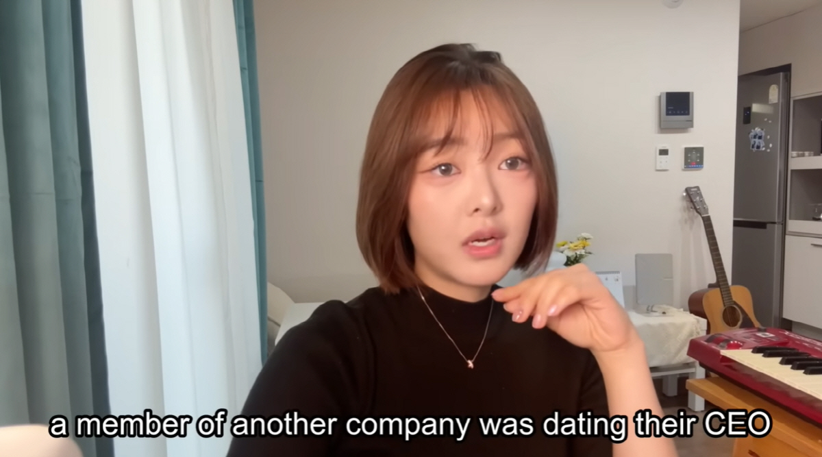 노란 수영복에 섹시한 몸매 어필하는 존예 처자