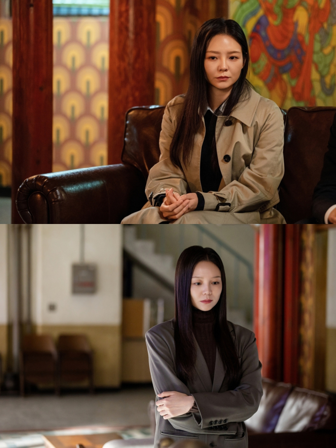 노란 수영복에 섹시한 몸매 어필하는 존예 처자