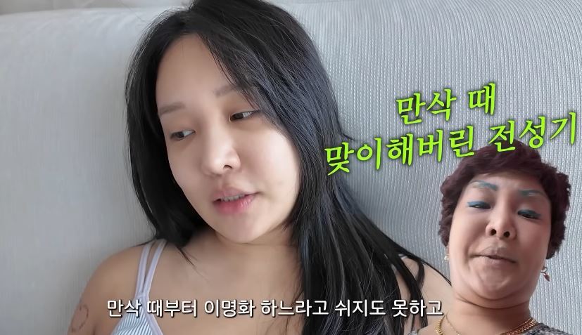 노란 수영복에 섹시한 몸매 어필하는 존예 처자