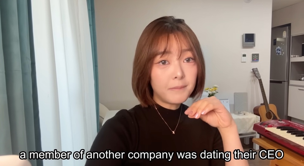 노란 수영복에 섹시한 몸매 어필하는 존예 처자