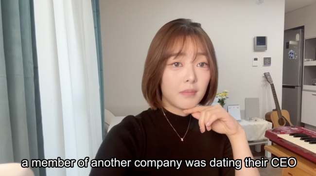 노란 수영복에 섹시한 몸매 어필하는 존예 처자