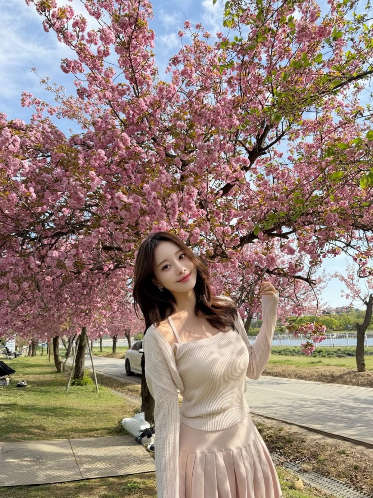 Photo = Aolhi Instagram