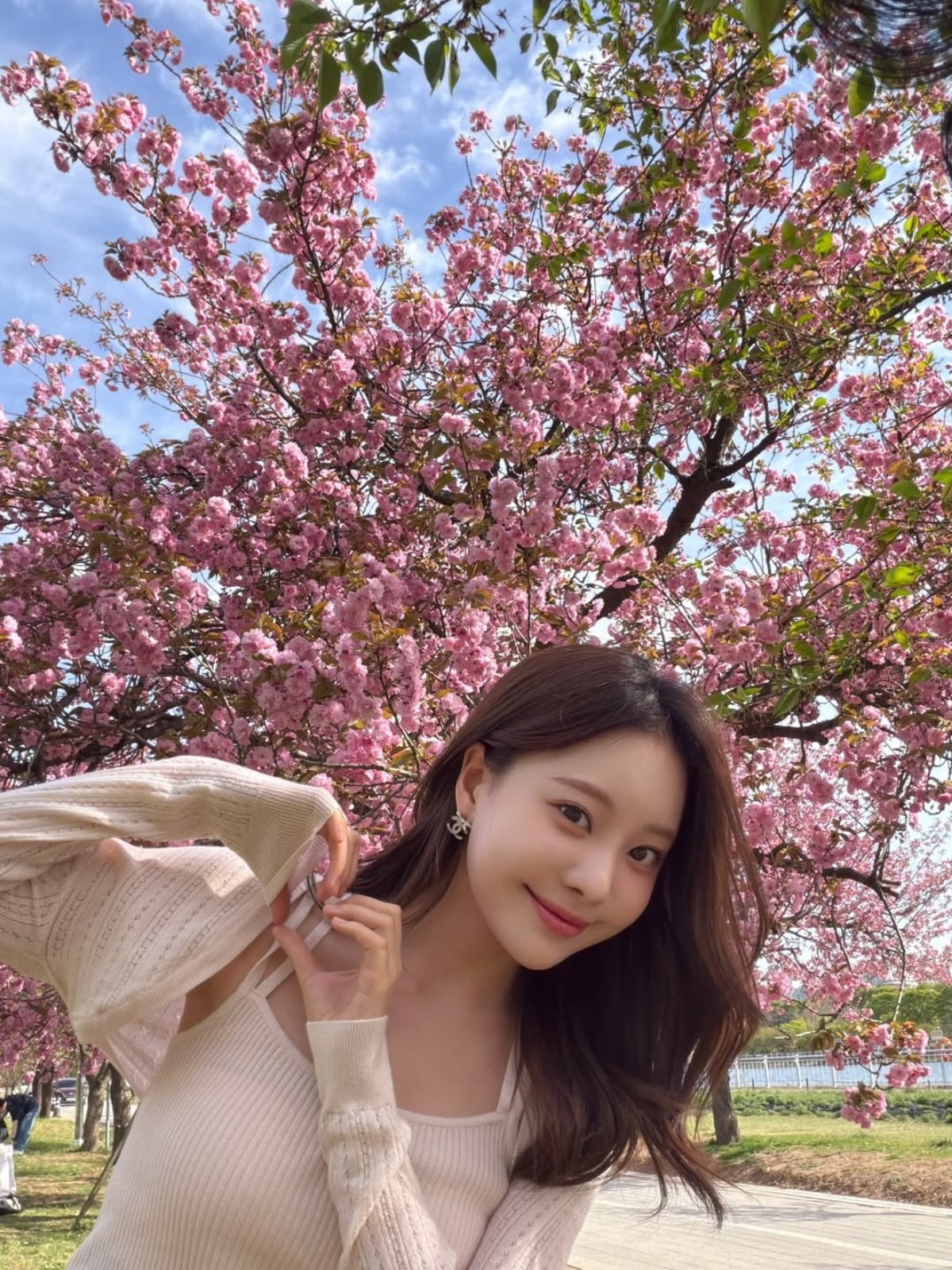 Photo = Aolhi Instagram