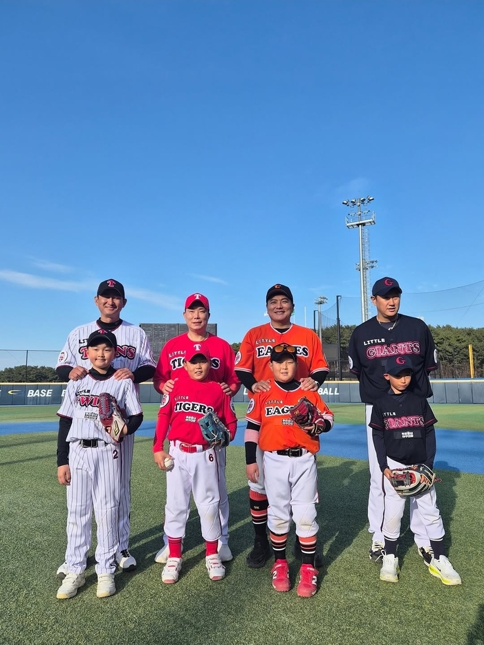 Will the 'Shootdori' Magic Happen Again? 'Our Neighborhood Baseball Captain' Captivates Fans Beyond the TV Screen! Will the 'Shootdori' Magic Happen Again? 'Our Neighborhood Baseball Captain' Captivates Fans Beyond the TV Screen!