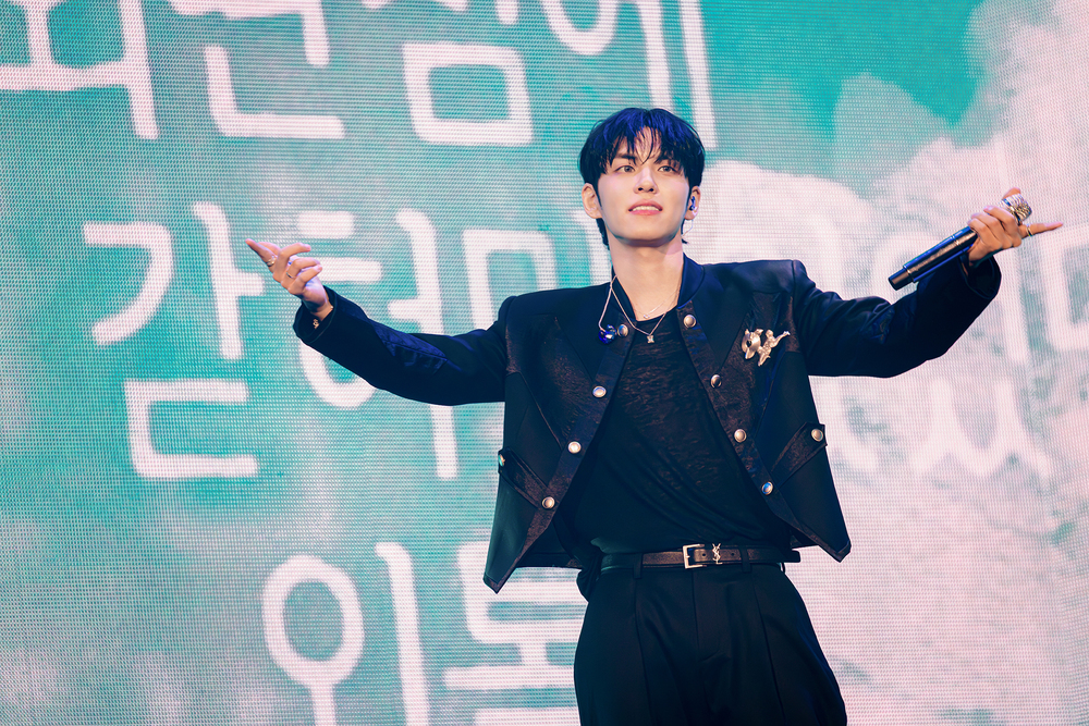 Wonpil Shocks Fans with Dance Skills! The Versatile DAY6 Member Steals the Spotlight at 'Unpiltered' Concert