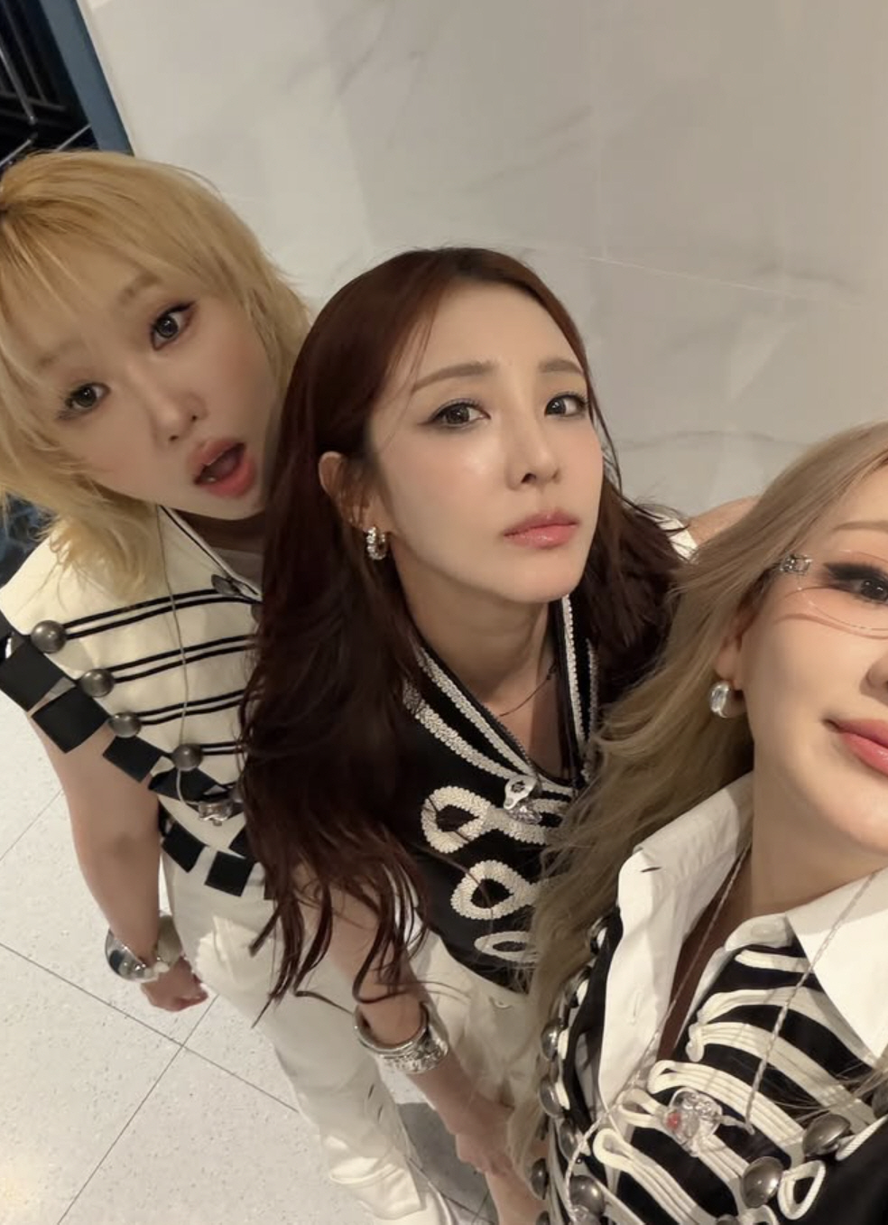 Sandara Park Shares Love for 2NE1 with CL and Gong Minzy Amid Past Drama with Park Bom Sandara Park Shares Love for 2NE1 with CL and Gong Minzy Amid Past Drama with Park Bom