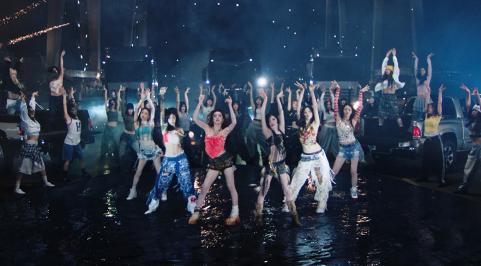 BABYMONSTER 'CHOOM', Global Praise (Provided by YG Entertainment)