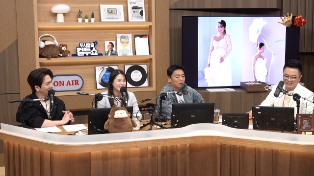 Kim Soo-chan, Nam Bo-ra, Kwak Bum, Kim Tae-gyun (Capture from SBS Power FM 'Cultwo Show')